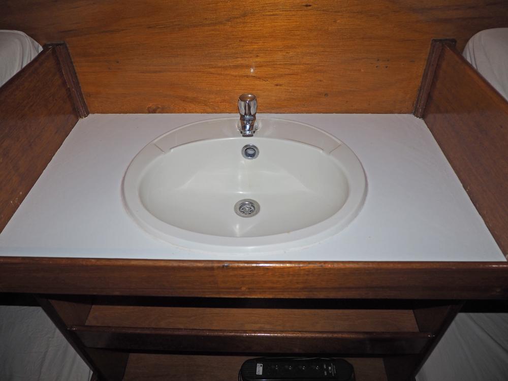 Cabin en avant, H&eacute;bergements